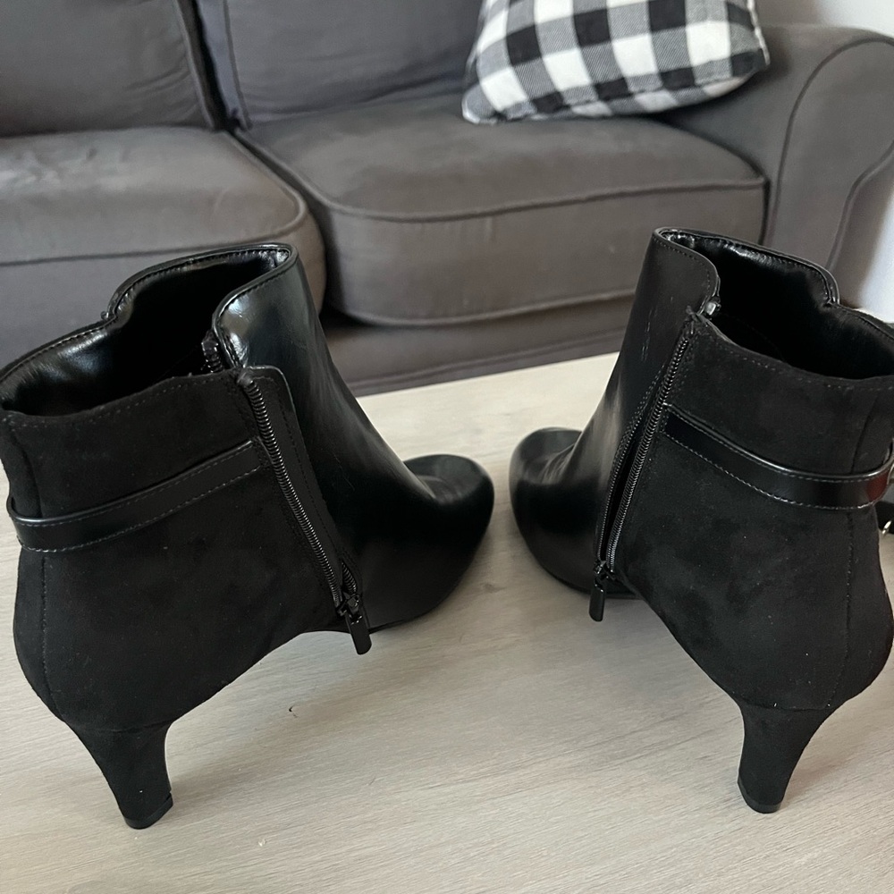 Black boots for winter - size 9.5M - worn once